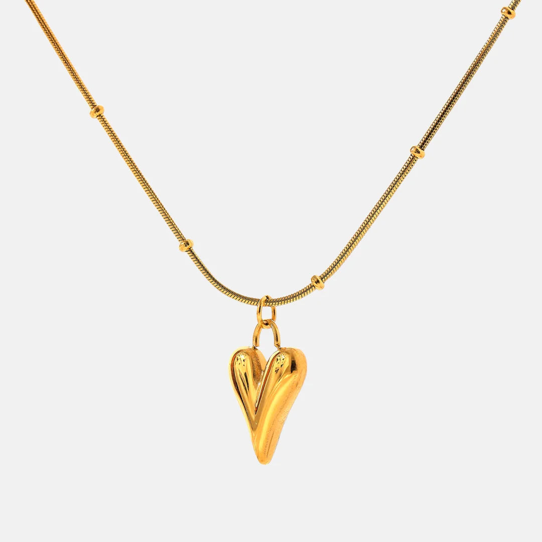 Colar Coração com Detalhes