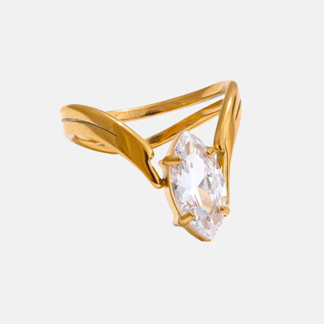 Anel Curvas Douradas com Zircônia