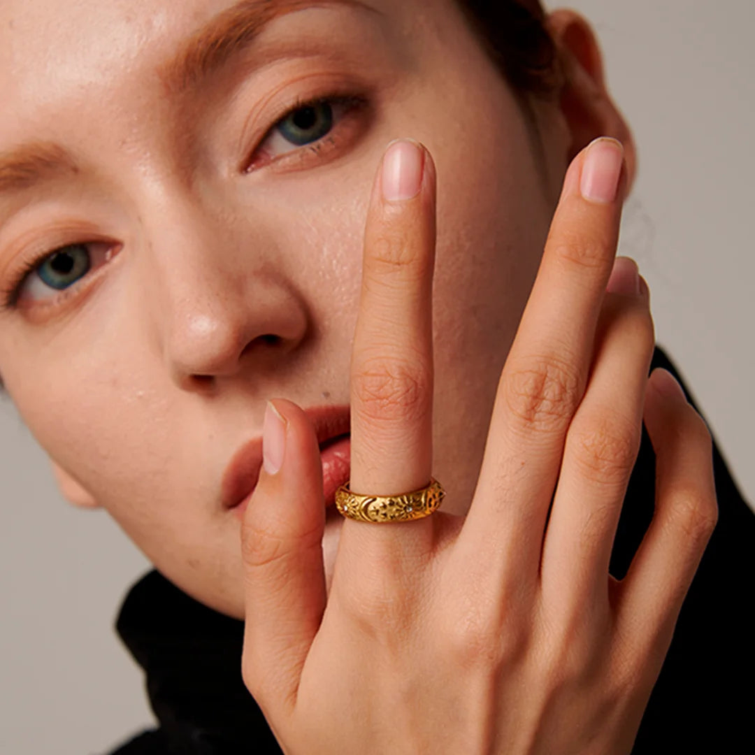 Anel Feminino Sol e Lua com Zircônia