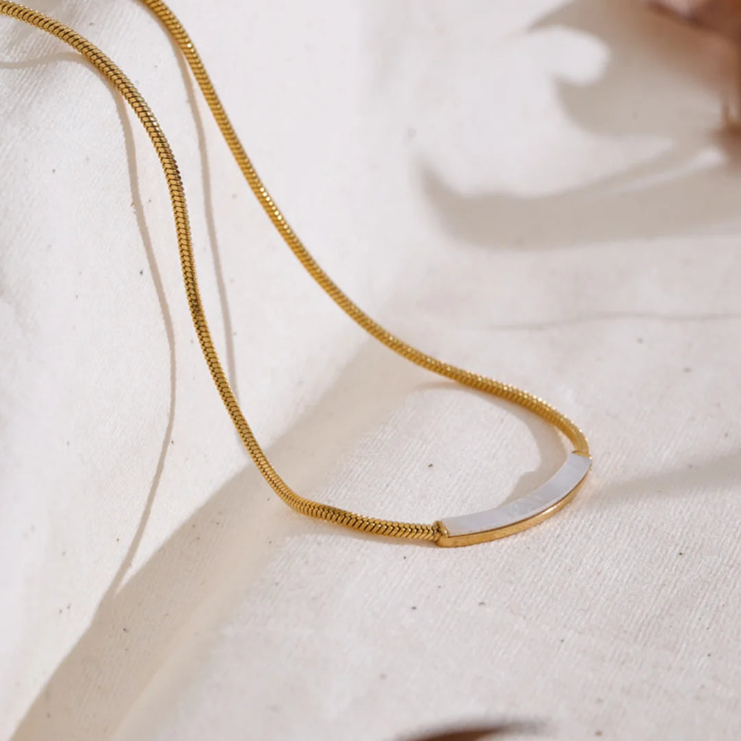 Colar Barra de Concha Natural