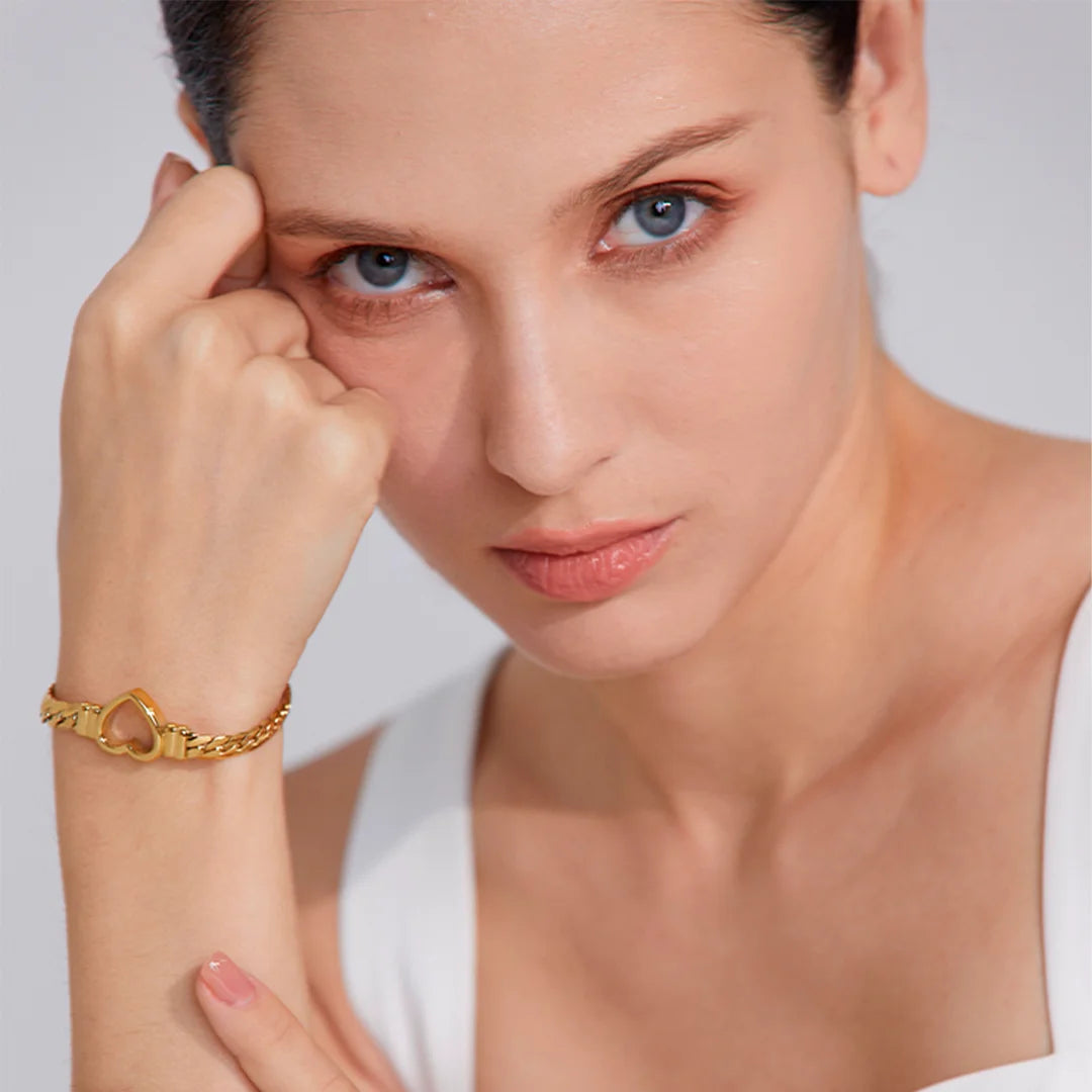 Pulseira Feminina Coração Vazado
