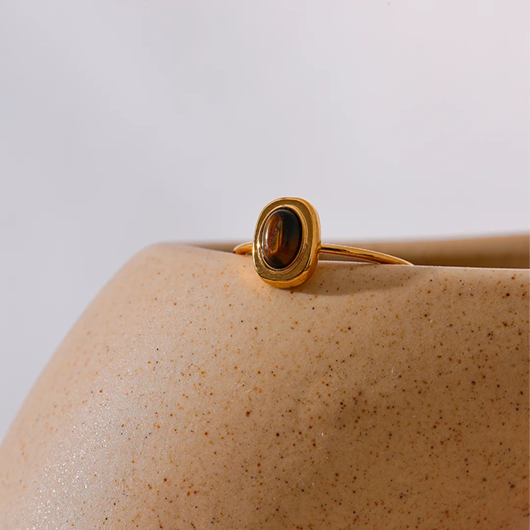 Anel Feminino Fino com Pedra Oval