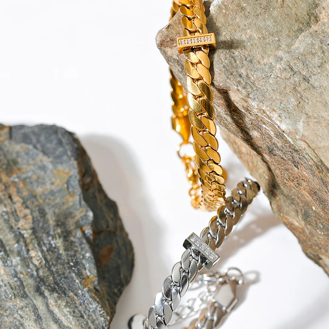 Pulseira Feminina Folhas com Zircônia Central