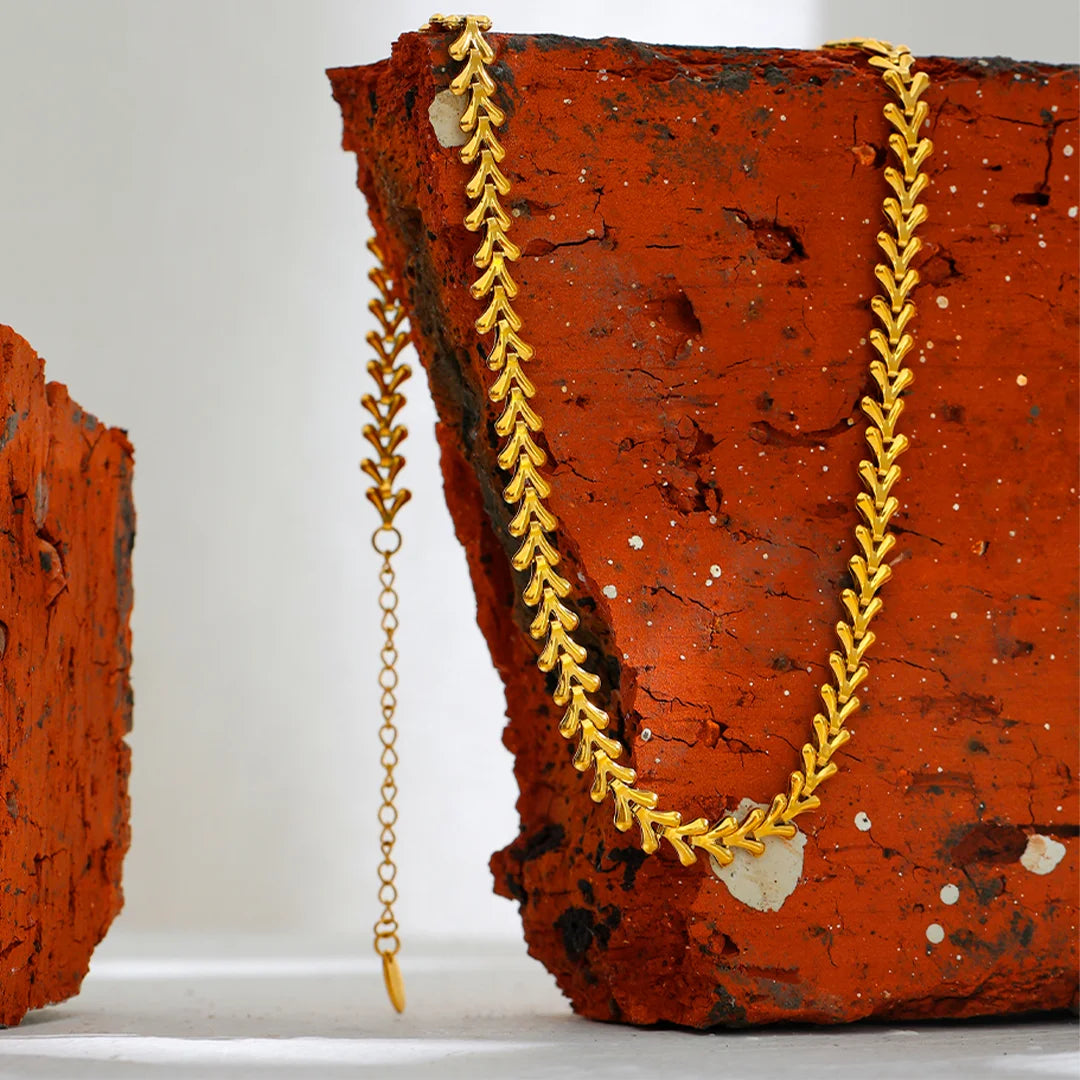 Colar Feminino Trevo Minimalista