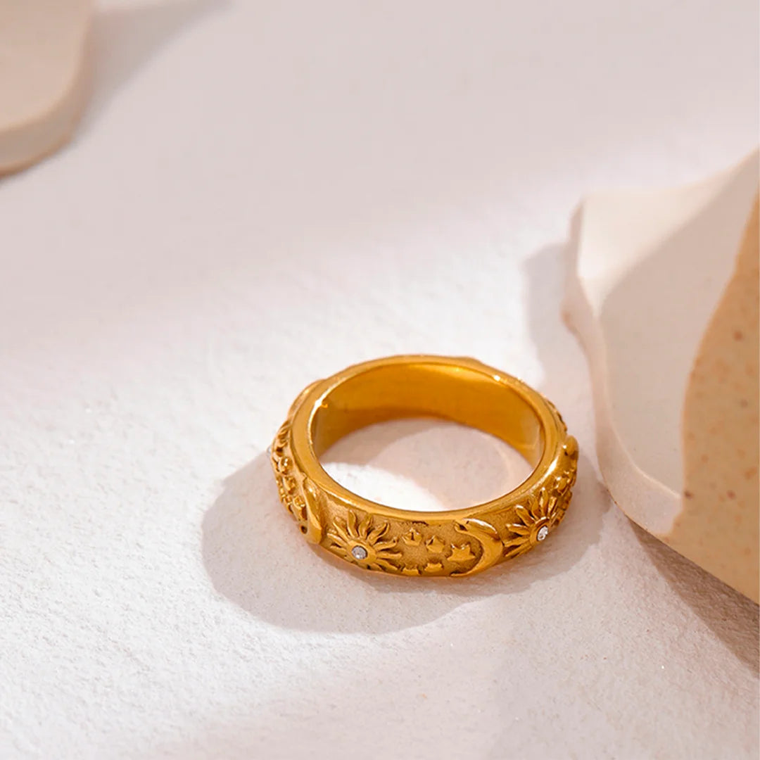 Anel Feminino Sol e Lua com Zircônia