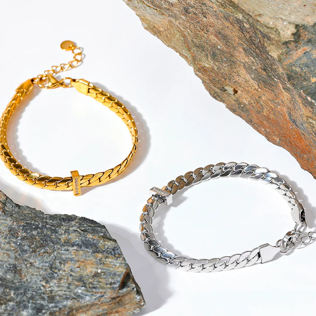 Pulseira Feminina Folhas com Zircônia Central