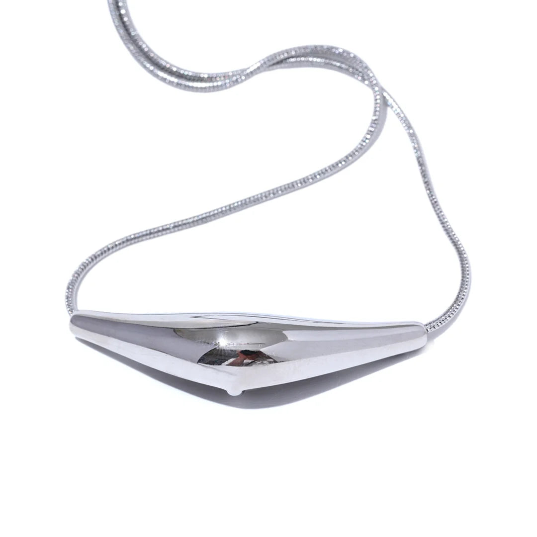 Colar Feminino com Pingente Clavícula