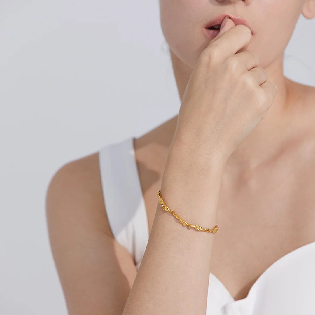 Pulseira Feminina Ondas com Zircônia