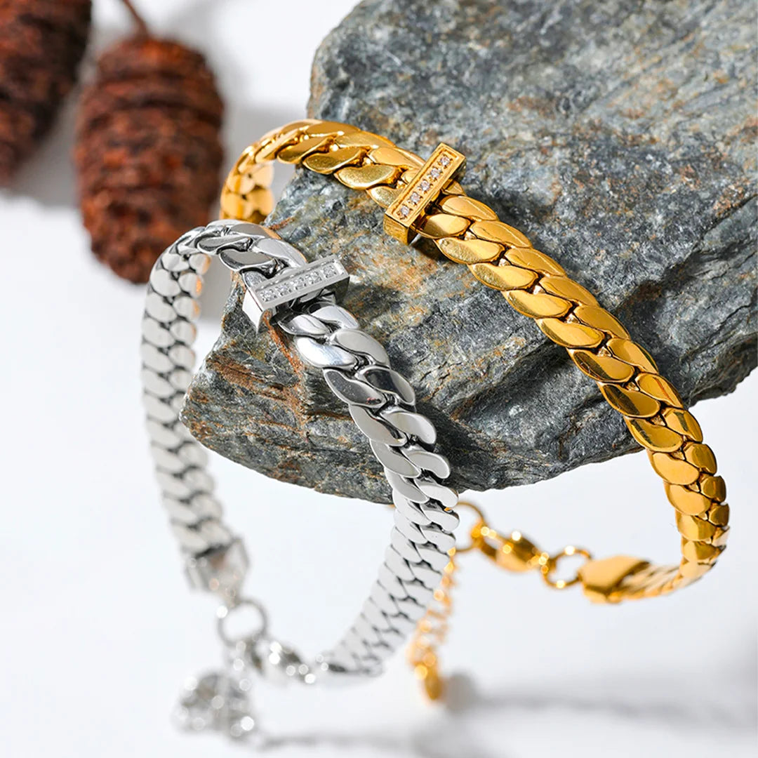 Pulseira Feminina Folhas com Zircônia Central