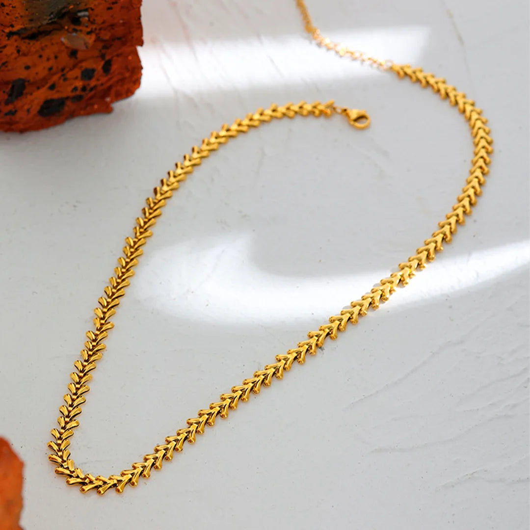 Colar Feminino Trevo Minimalista